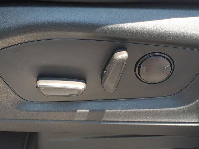 Certified 2023 Ford Explorer Platinum w/ Technology Package AWD/4WD image 14