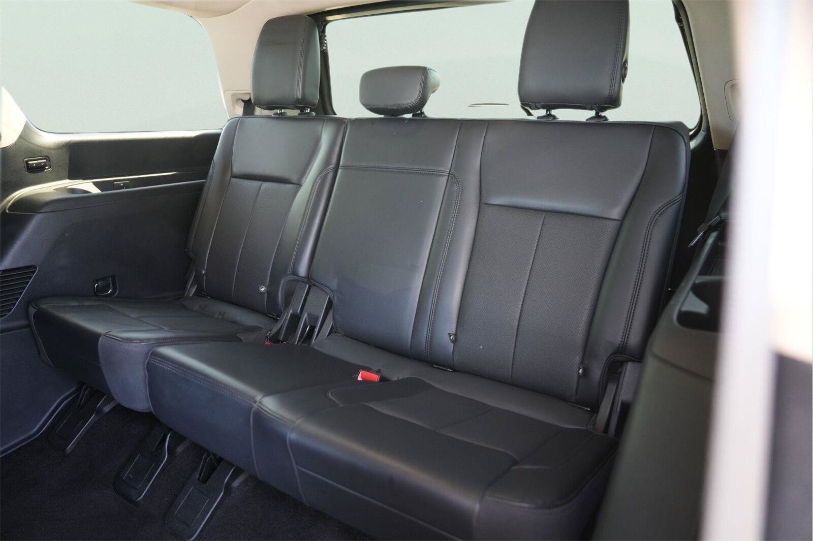 Certified 2022 Ford Expedition XLT RWD image 14