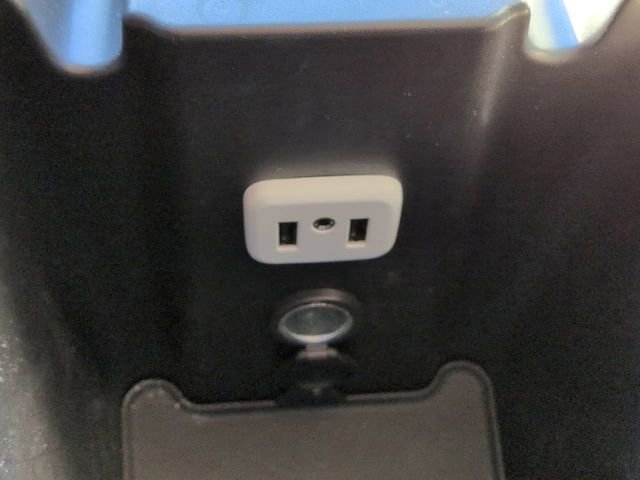 Used 2019 Buick Envision Essence image 23