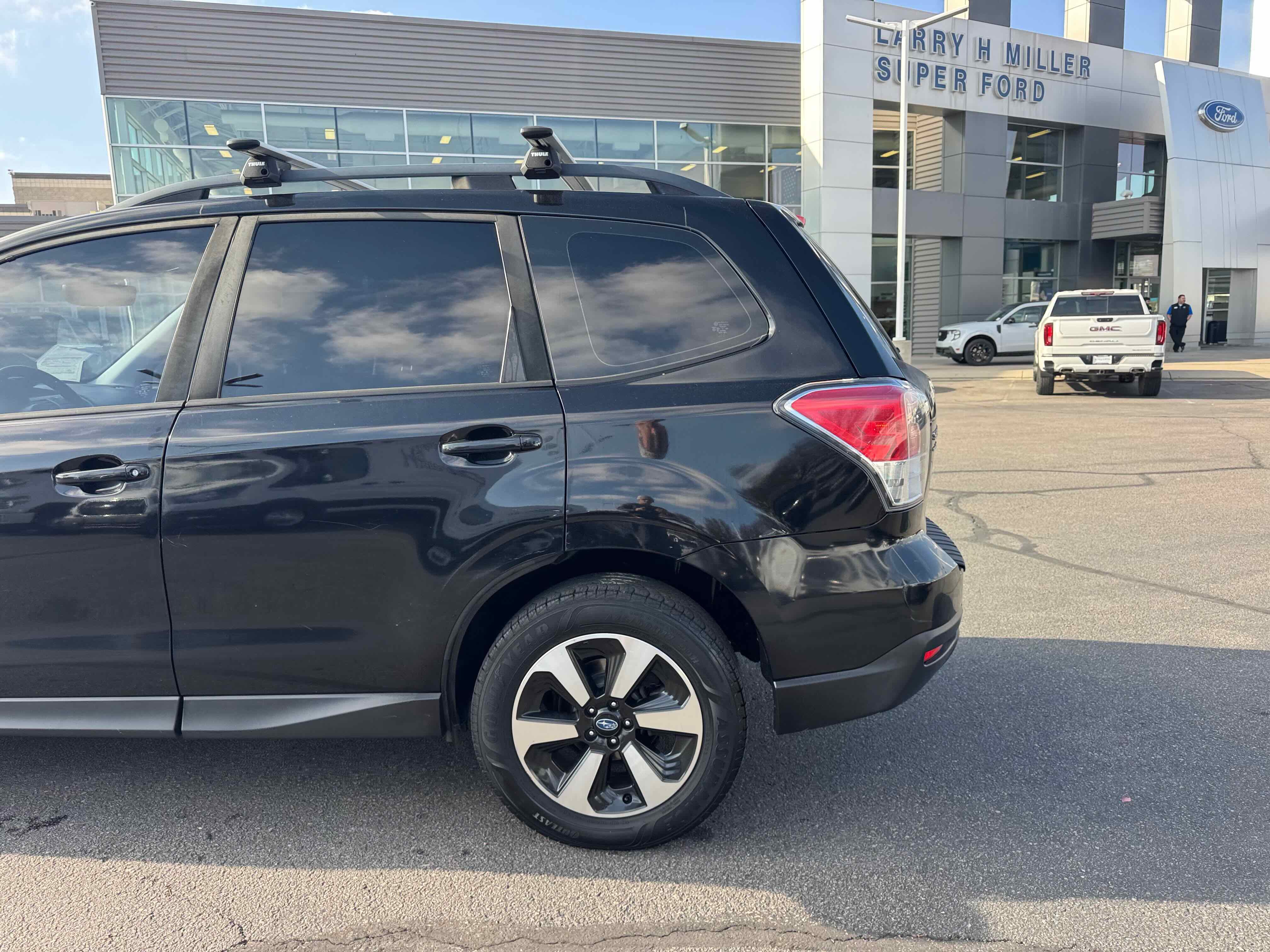 Used 2017 Subaru Forester 2.5i w/ Popular Package #2A image 4