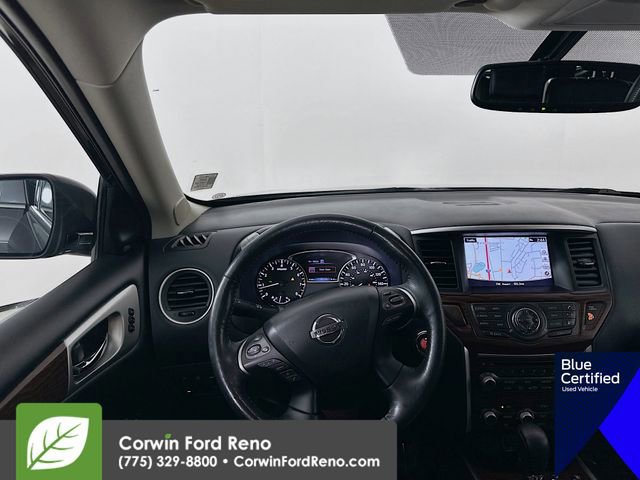 Used 2020 Nissan Pathfinder Platinum image 27