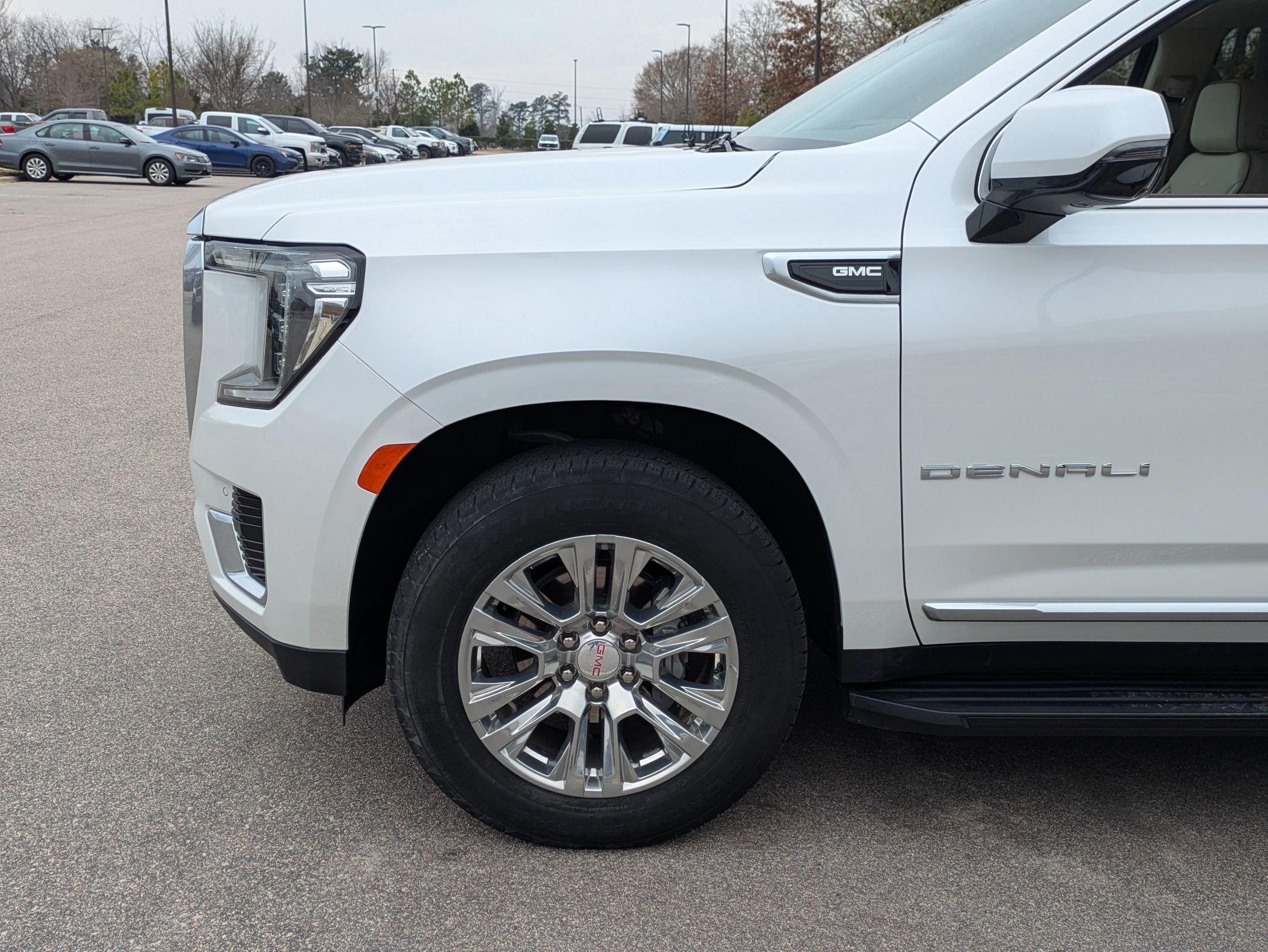 Used 2021 GMC Yukon Denali image 11