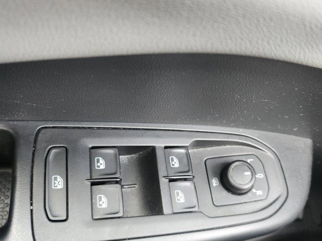 Used 2022 Volkswagen Taos SE AWD/4WD image 28