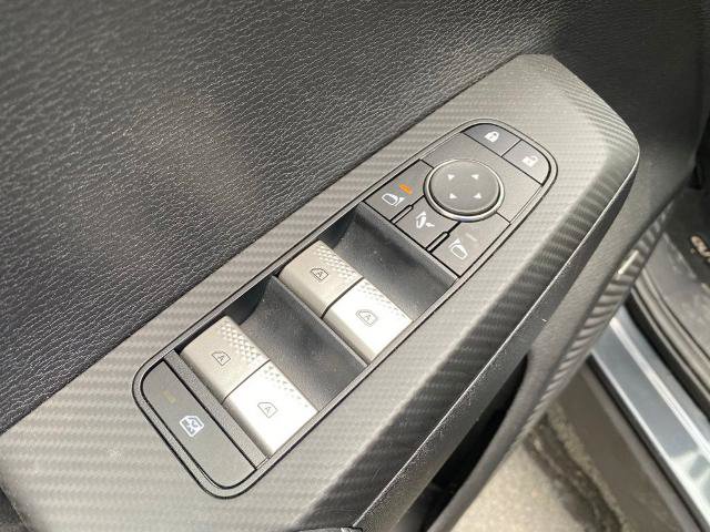 Used 2025 Mitsubishi Outlander SE AWD/4WD image 14