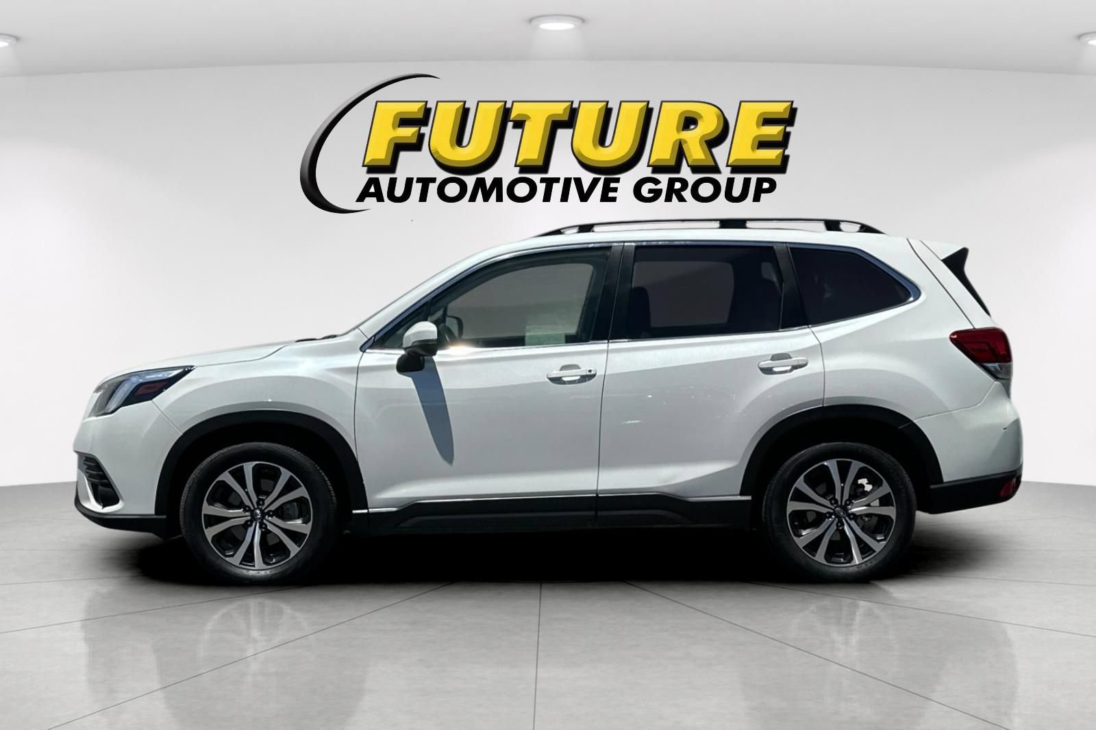 Used 2023 Subaru Forester Limited AWD/4WD image 6
