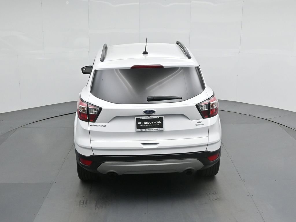 Certified 2018 Ford Escape SE FWD image 41