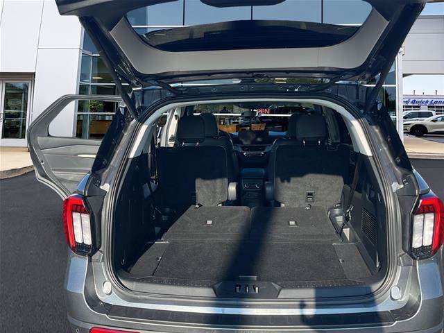 Certified 2025 Ford Explorer Active w/ Active Comfort Package AWD/4WD image 16