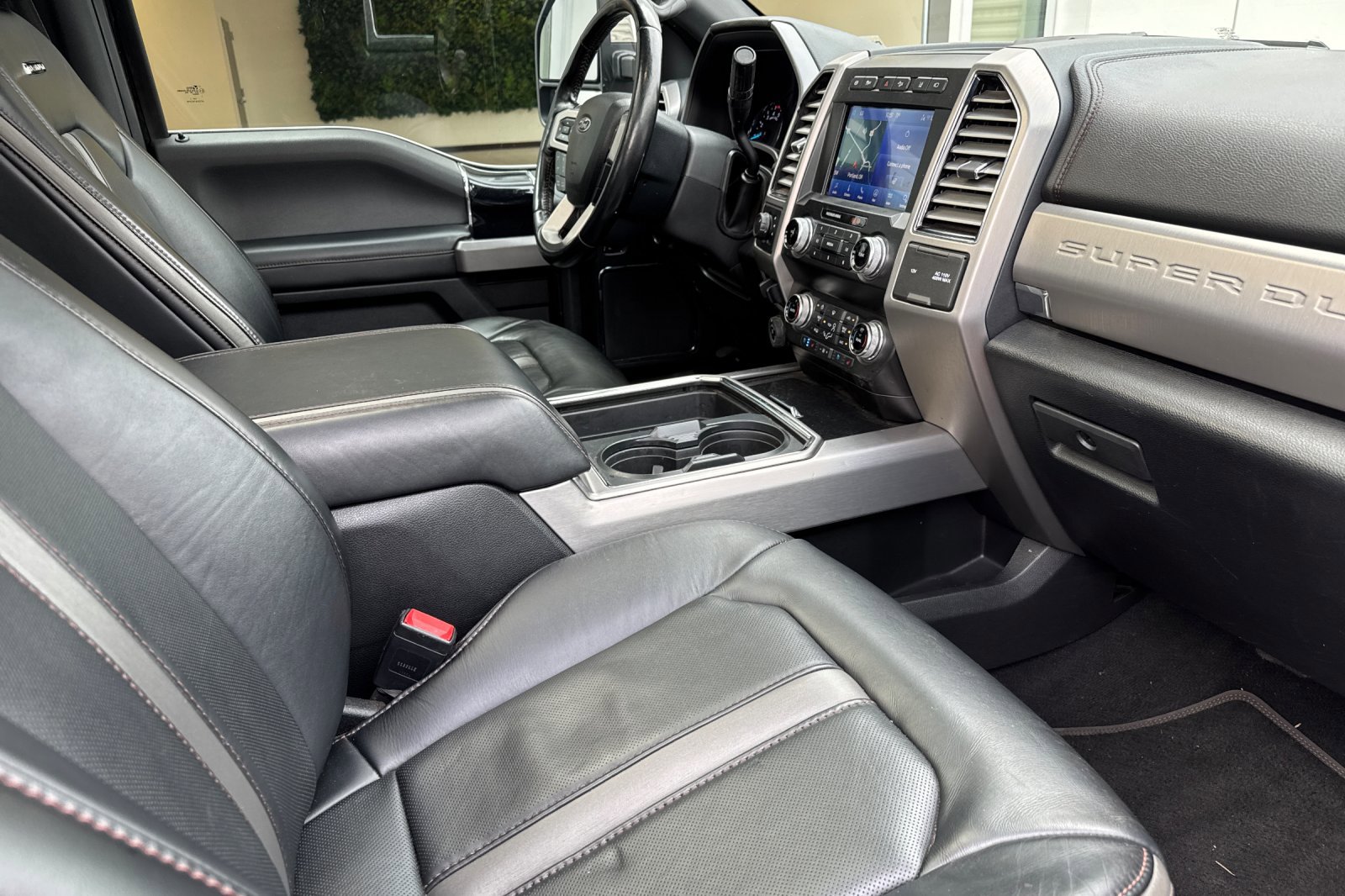 Certified 2021 Ford F250 Platinum w/ FX4 Off-Road Package image 15