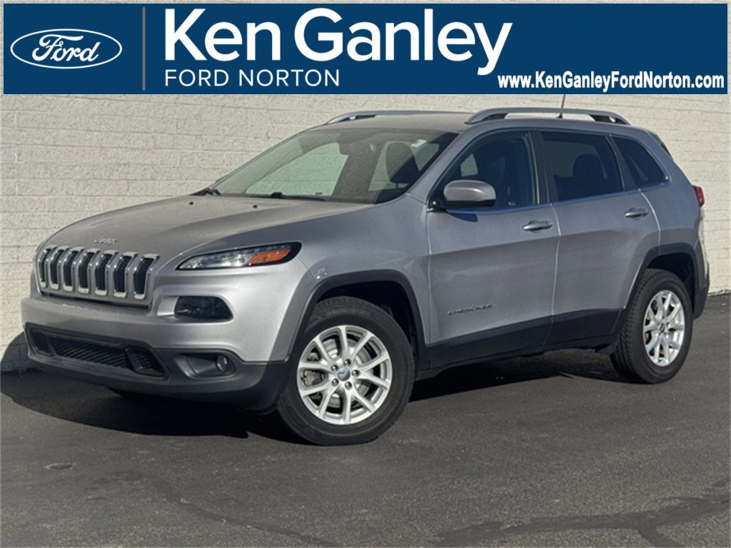 Used 2017 Jeep Cherokee Latitude w/ Comfort/Convenience Group