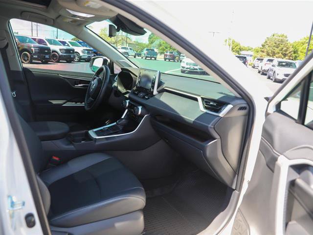 Used 2021 Toyota RAV4 Limited AWD/4WD image 30