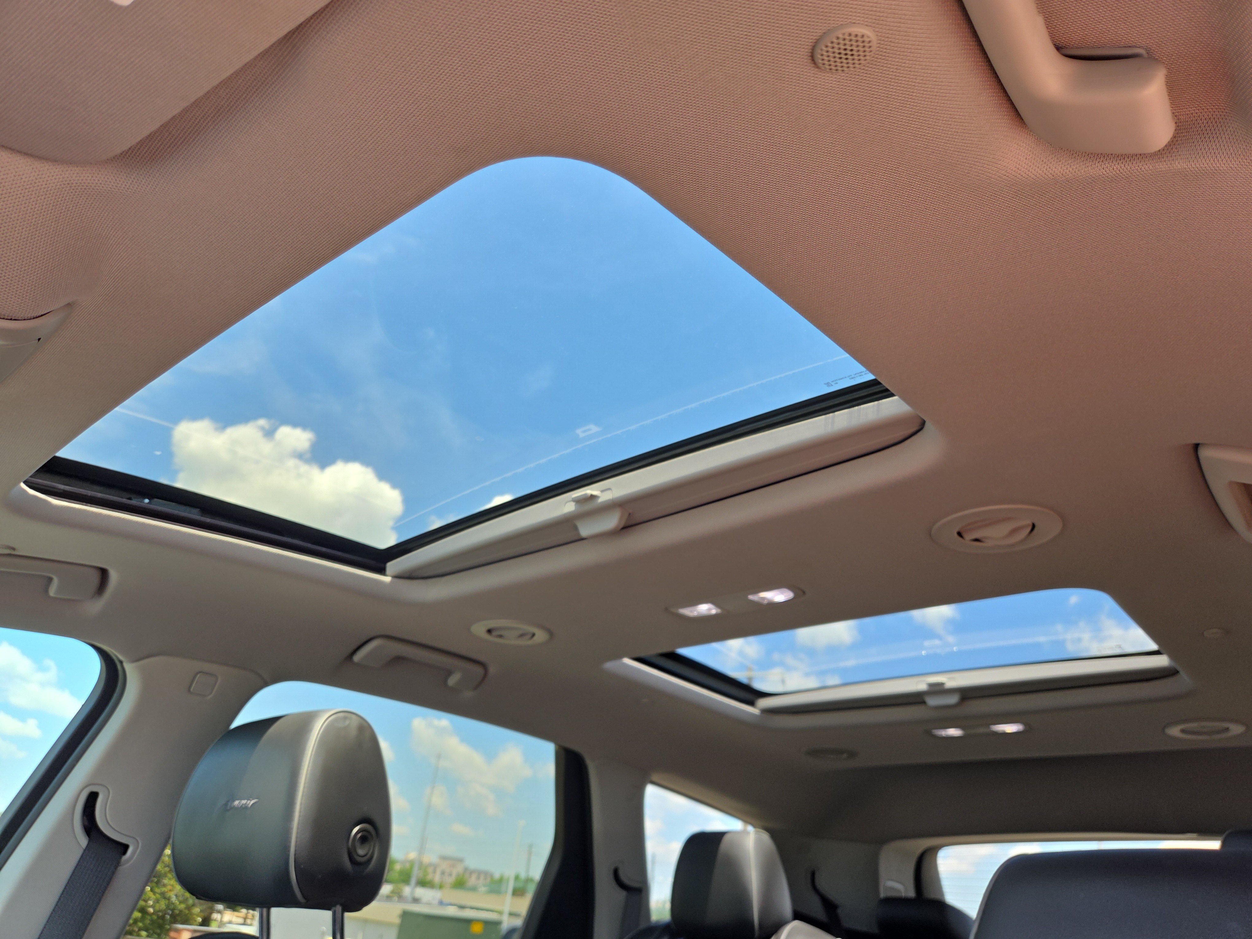 Used 2021 Buick Enclave Avenir w/ Avenir Technology Package FWD image 26