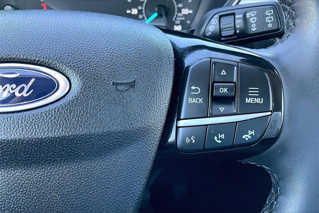 Certified 2022 Ford Escape SE w/ Cold Weather Package image 19