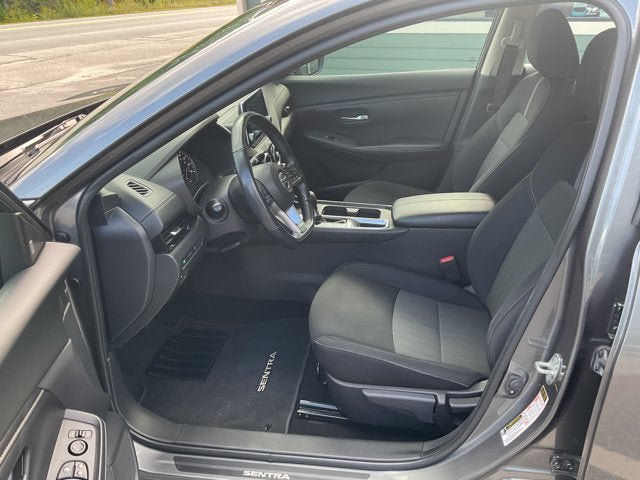 Used 2021 Nissan Sentra SV FWD image 12