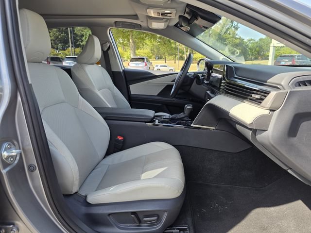Used 2025 Toyota Camry XLE w/ Premium Package FWD image 29