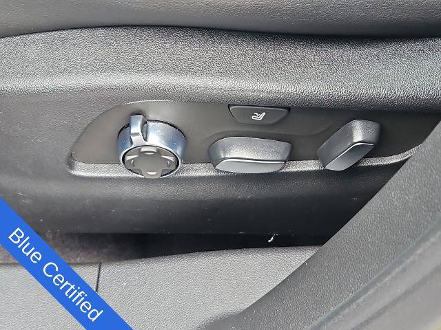 Used 2022 Cadillac XT4 Sport AWD/4WD image 19
