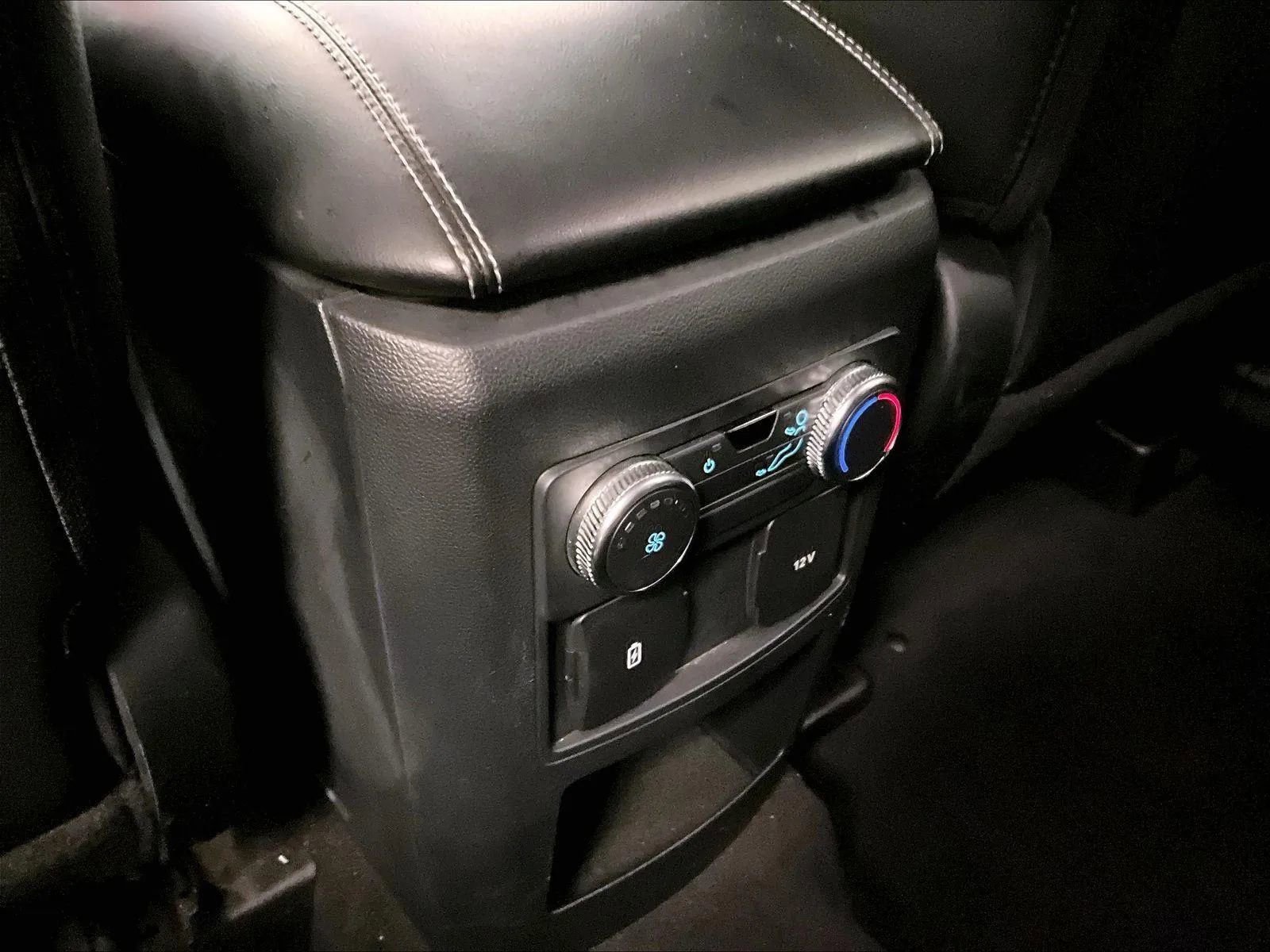 Certified 2021 Ford Explorer XLT w/ Equipment Group 202A image 33