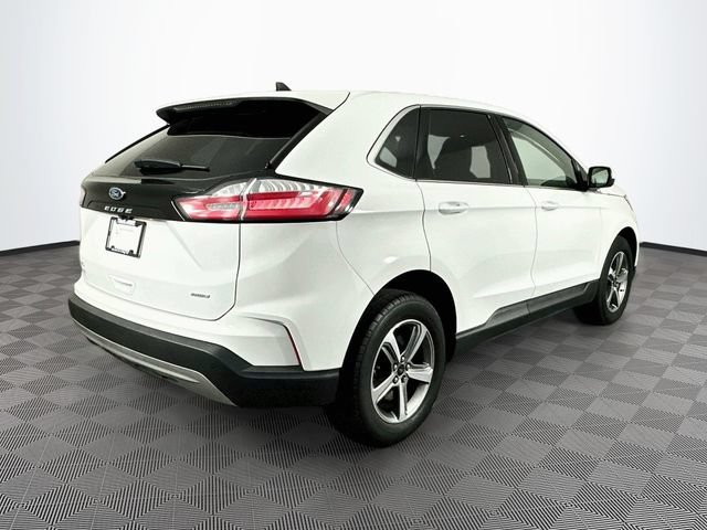 Certified 2024 Ford Edge SEL w/ Convenience Package AWD/4WD image 12