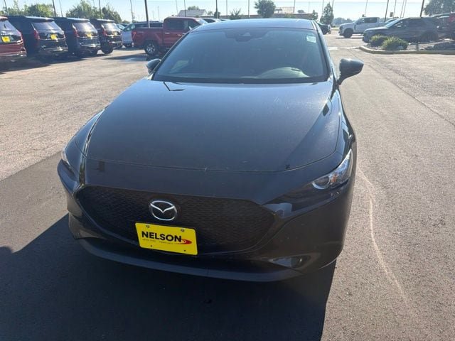Used 2022 MAZDA MAZDA3 s AWD/4WD image 2