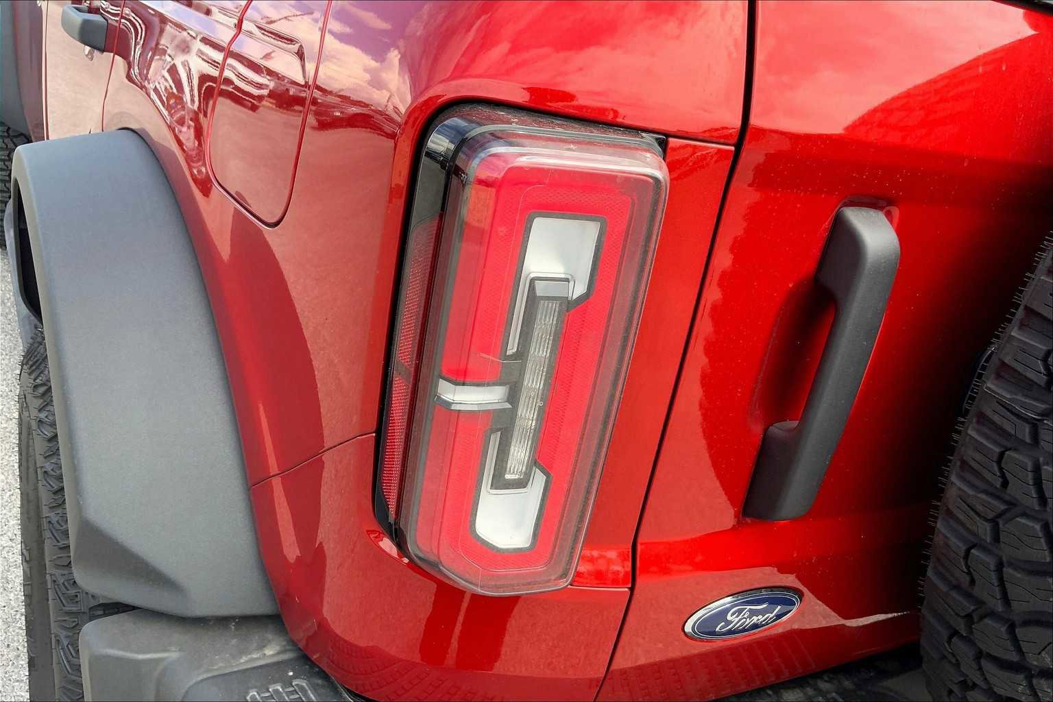 Certified 2024 Ford Bronco Badlands image 27