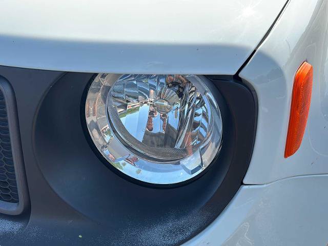 Used 2018 Jeep Renegade Trailhawk w/ Cold Weather Group II AWD/4WD image 32