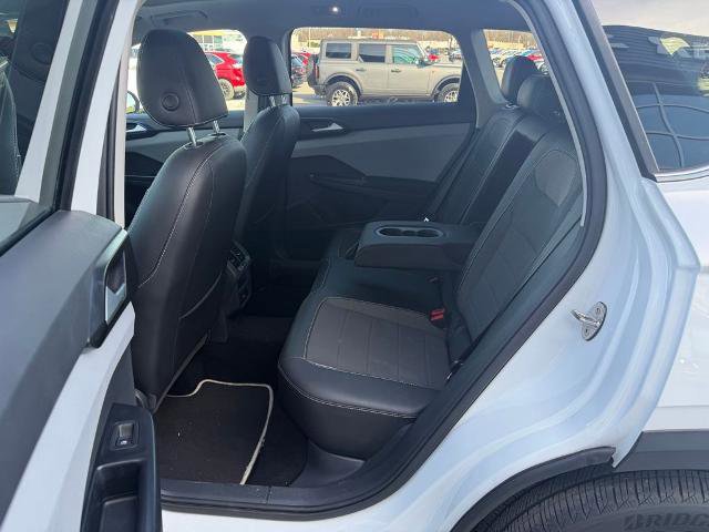 Used 2023 Volkswagen Taos SE AWD/4WD image 13