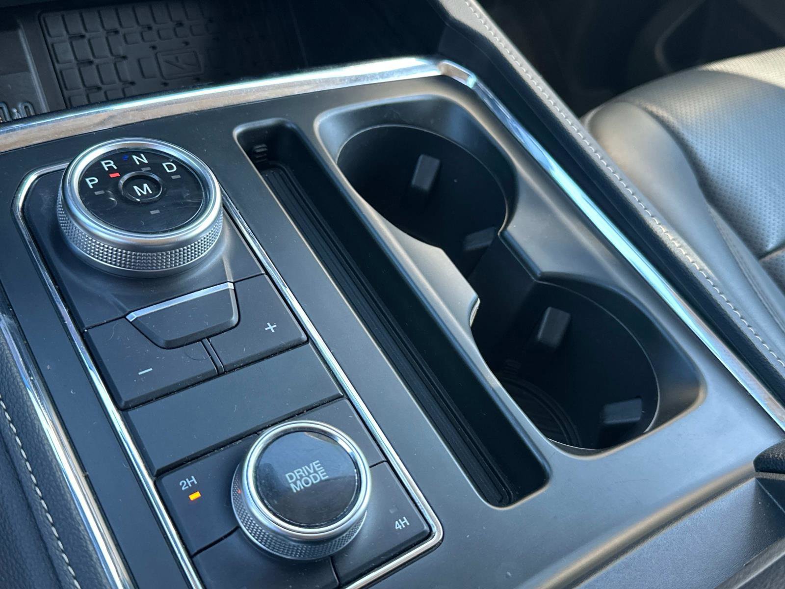 Certified 2024 Ford Expedition XLT image 27