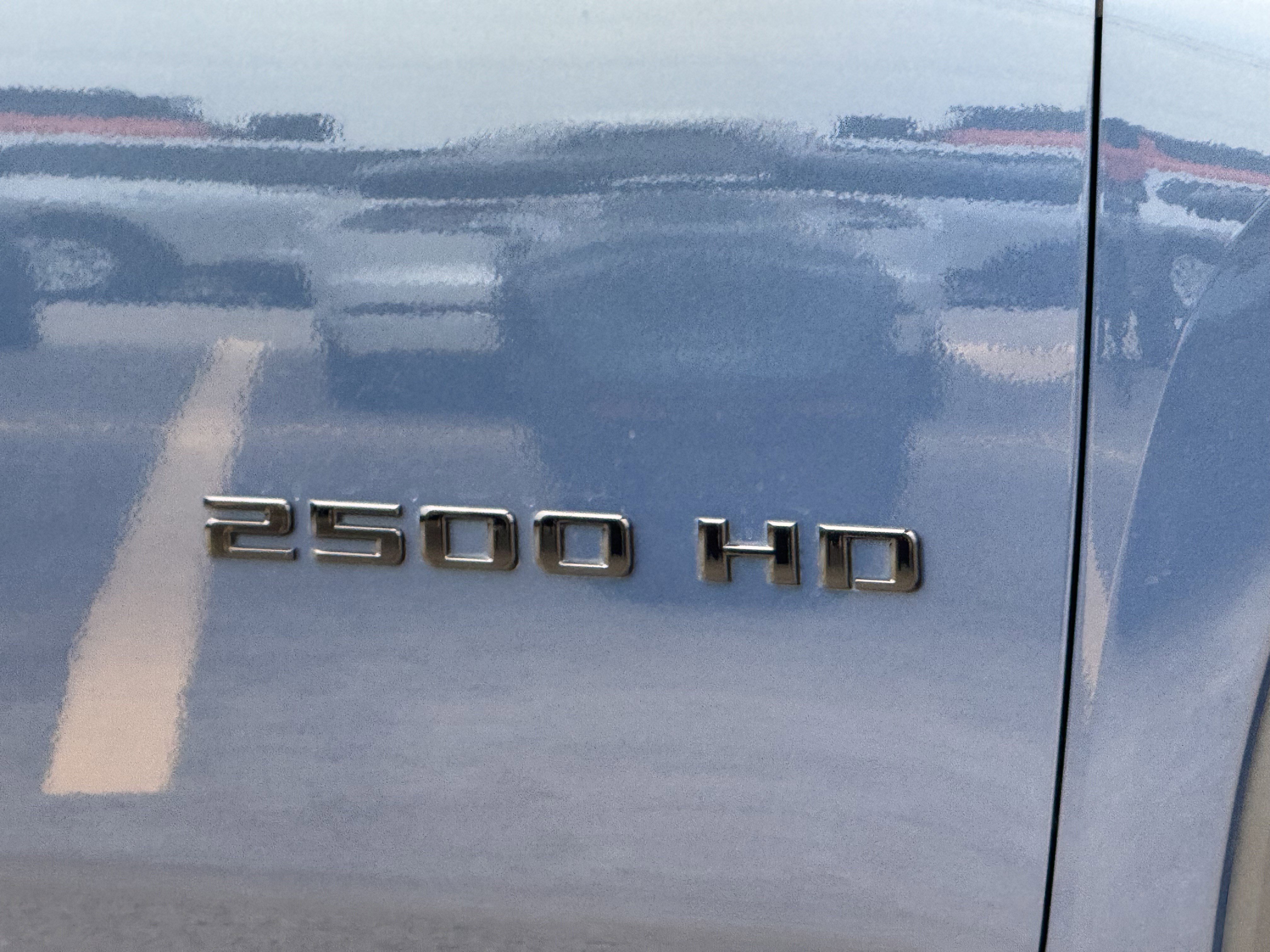 Used 2025 Chevrolet Silverado 2500 LTZ w/ LTZ Plus Package image 4