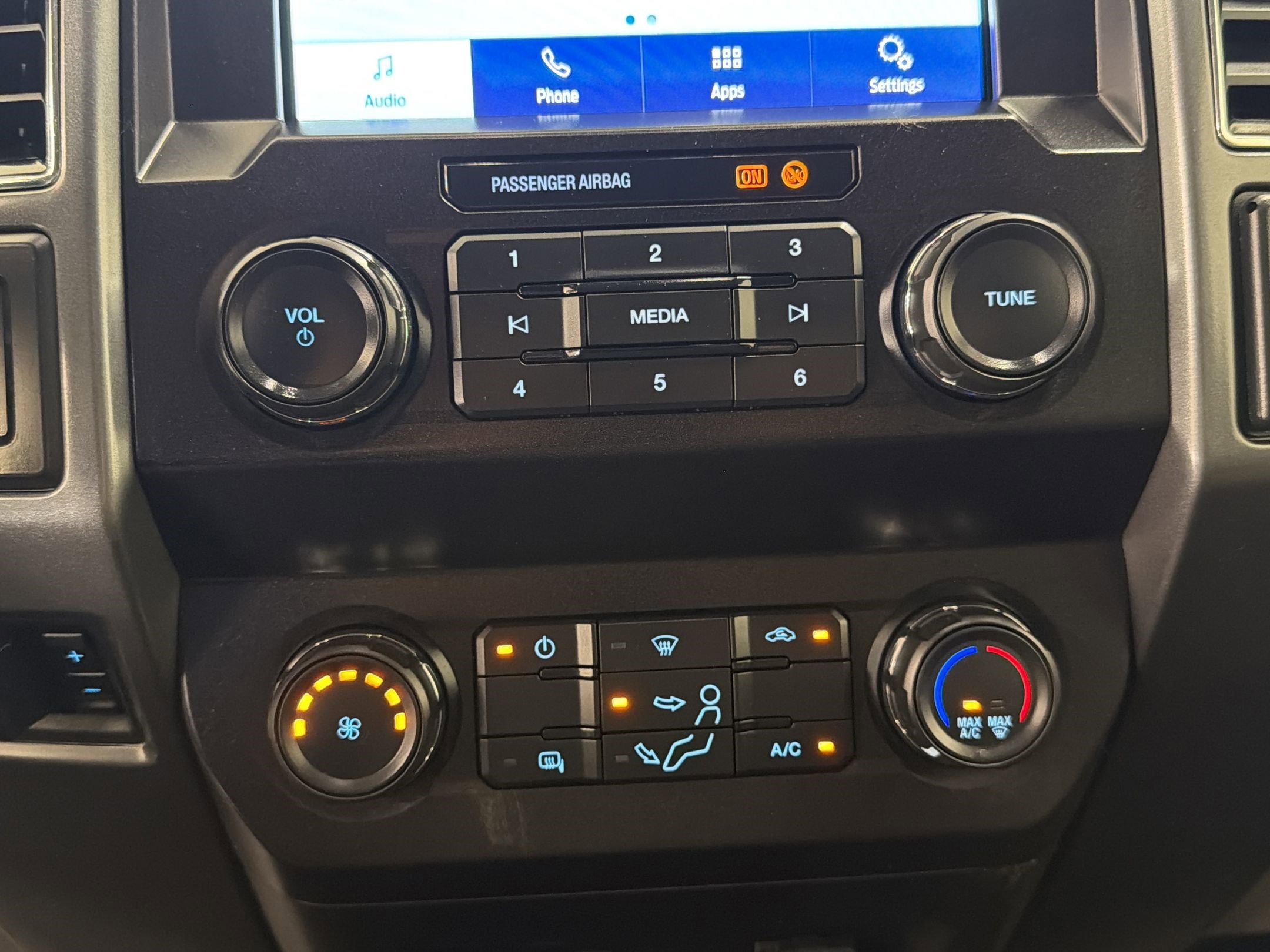 Certified 2022 Ford F250 XLT AWD/4WD image 18