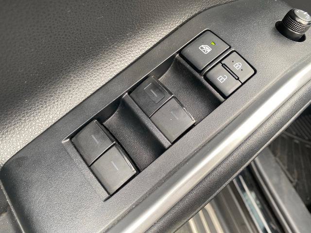 Used 2021 Toyota Highlander XSE image 12