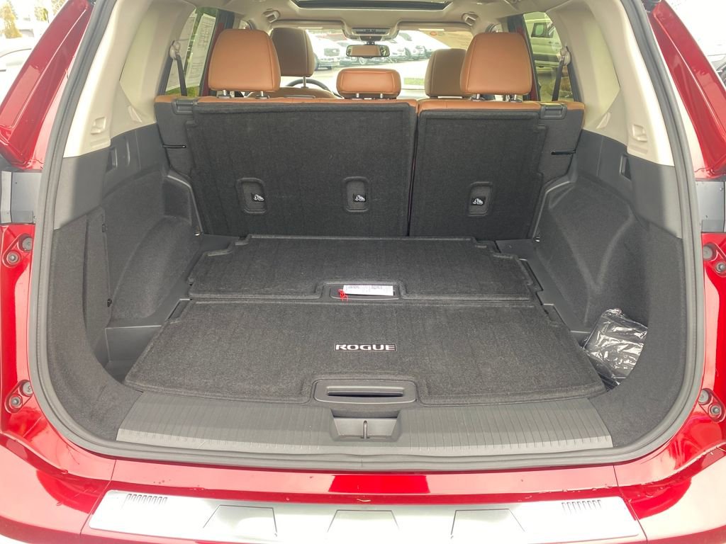 Used 2024 Nissan Rogue Platinum w/ Platinum Premium Package image 33