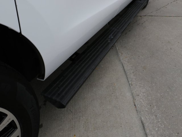 Certified 2025 Ford Expedition Max Platinum AWD/4WD image 9