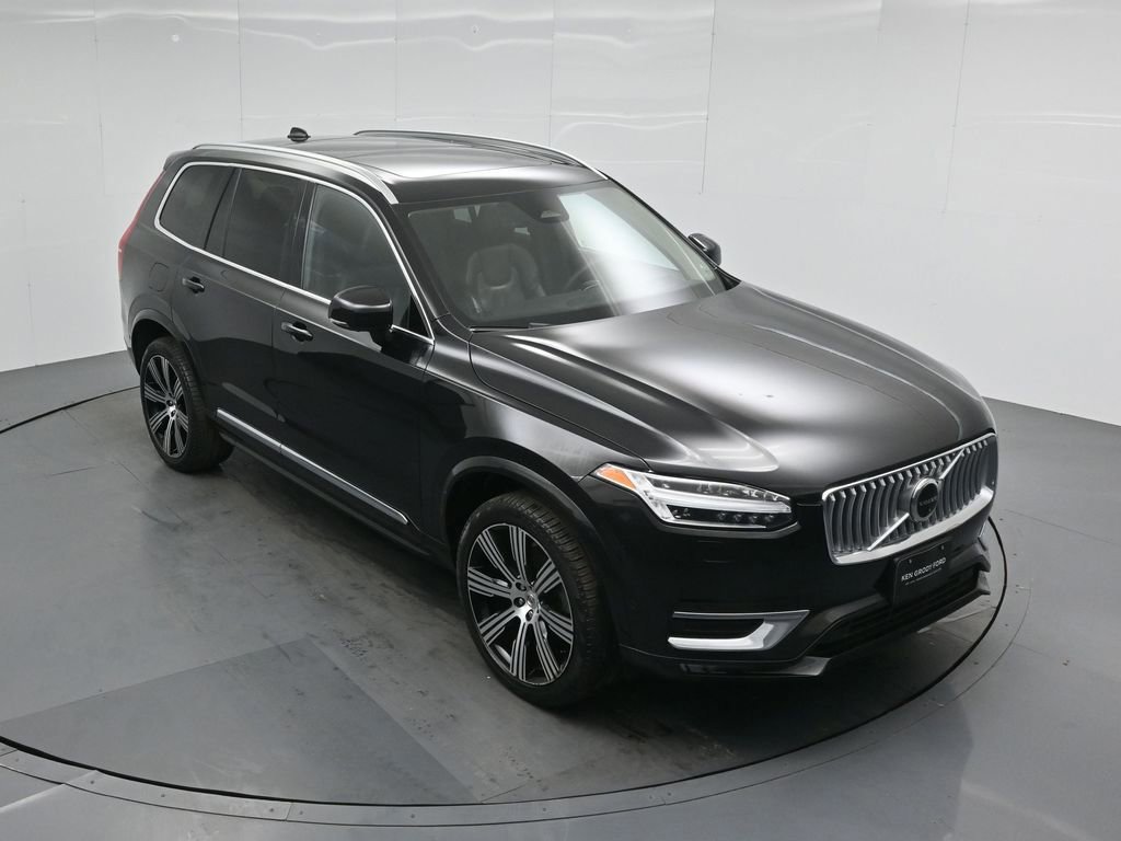 Used 2023 Volvo XC90 B6 Ultimate w/ Protection Package Premier image 4