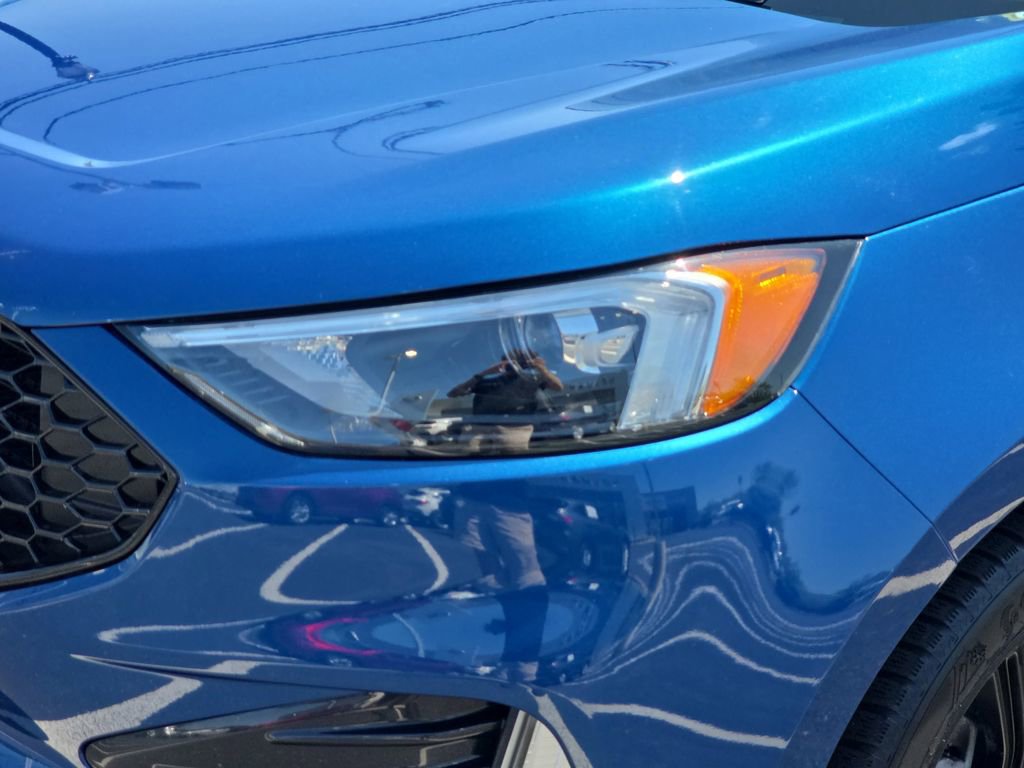 Certified 2023 Ford Edge ST-Line w/ Class II Trailer Tow Package AWD/4WD image 28