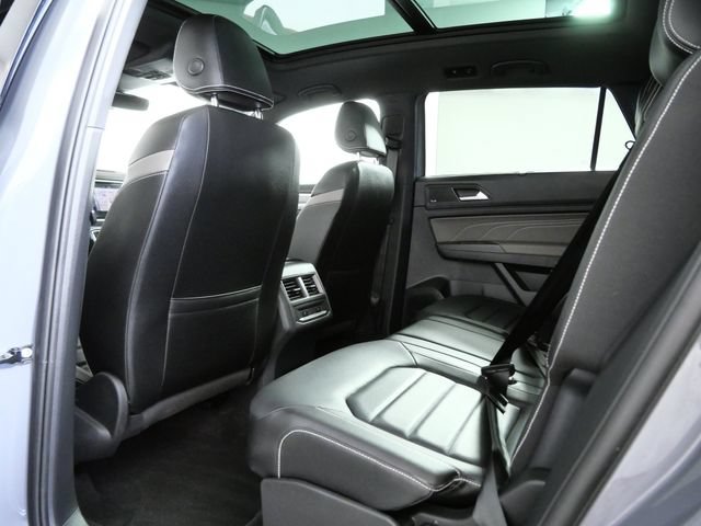 Used 2022 Volkswagen Atlas Cross Sport SEL Premium R-Line AWD/4WD image 13