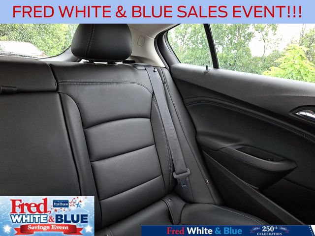Used 2018 Chevrolet Cruze Premier FWD image 20