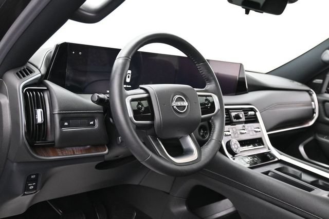 Used 2025 Nissan Armada Platinum AWD/4WD image 16