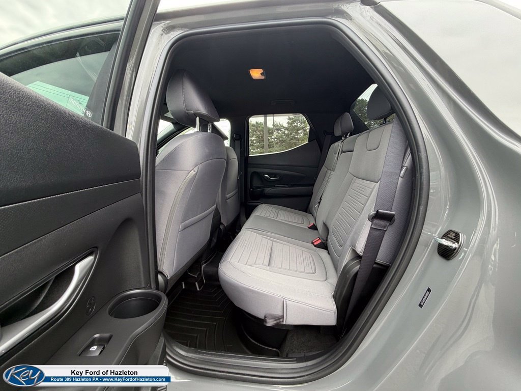 Used 2024 Hyundai Santa Cruz SE FWD image 19