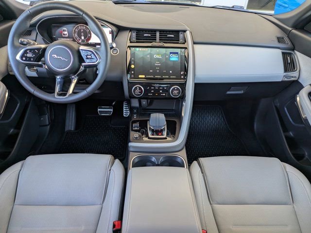 Used 2024 Jaguar E-PACE R-Dynamic SE image 13