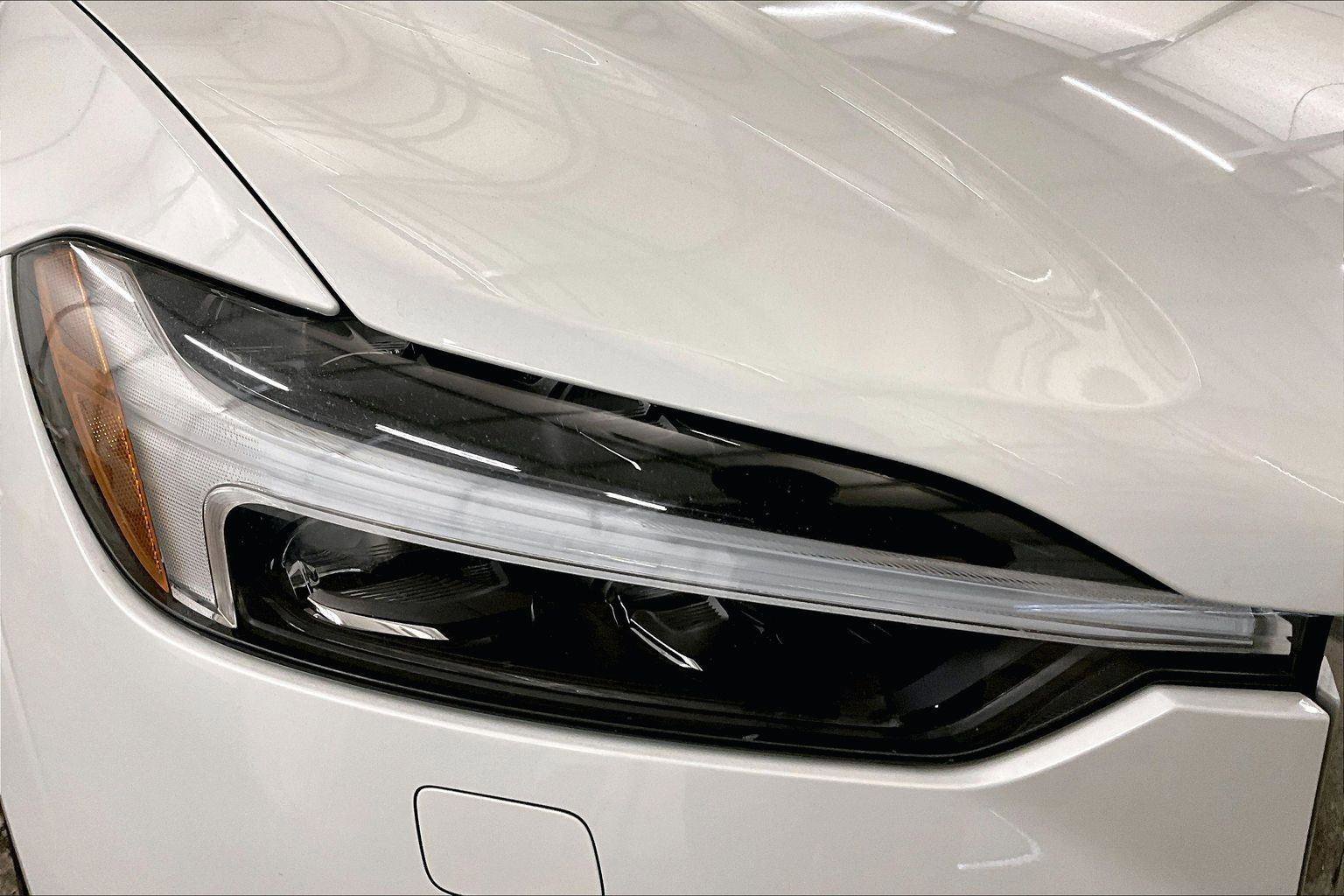 Used 2022 Volvo XC60 T8 Inscription Expression w/ Advanced Package image 27