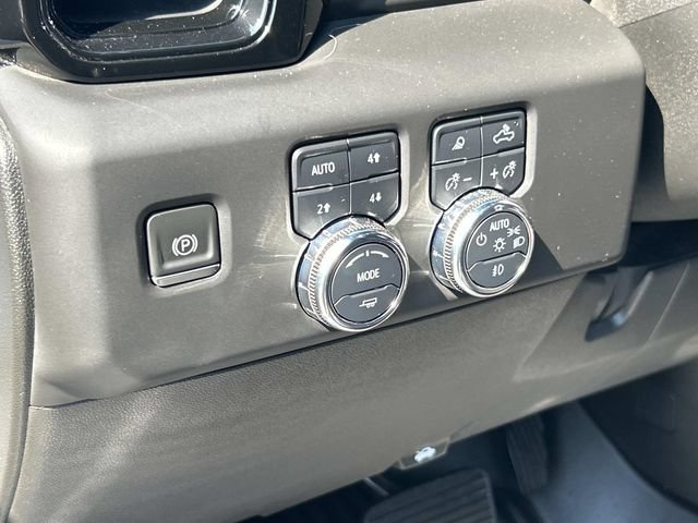 Used 2024 GMC Sierra 2500 AT4 w/ AT4 Preferred Package AWD/4WD image 34