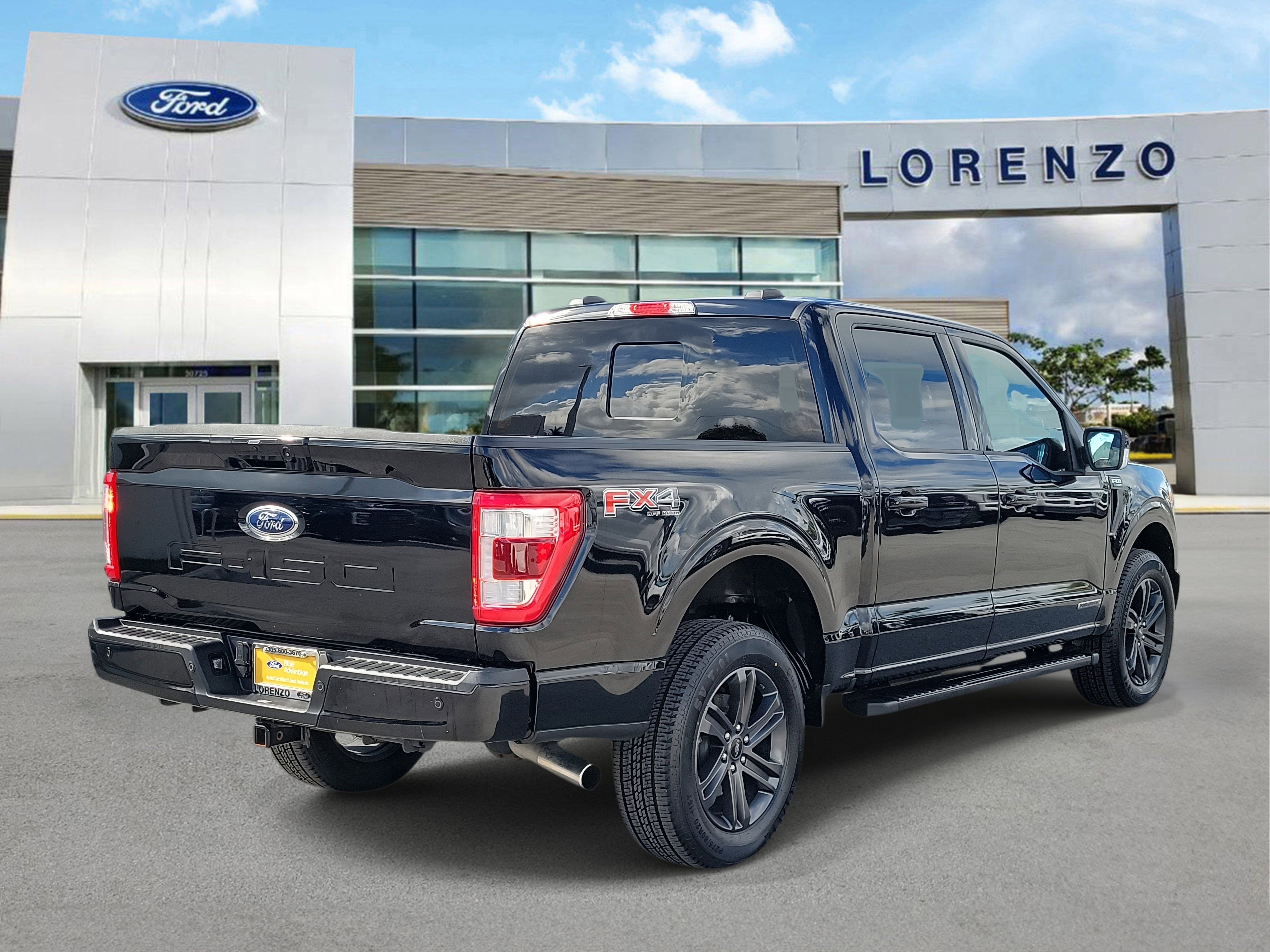 Certified 2023 Ford F150 Lariat w/ Max Trailer Tow Package image 5