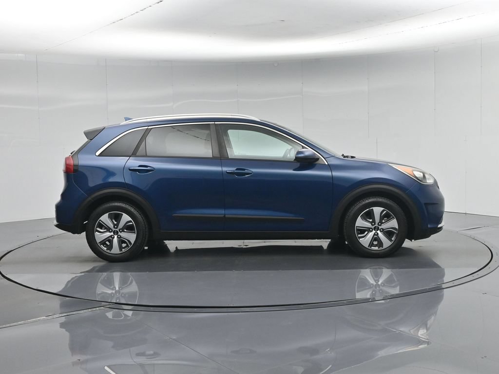 Used 2018 Kia Niro LX FWD image 25