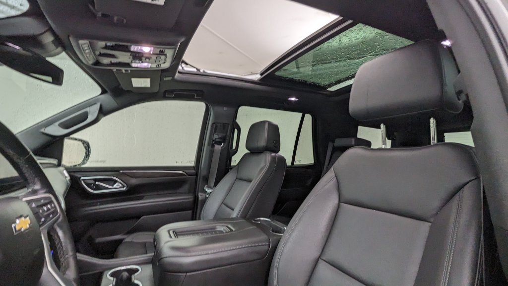 Used 2023 Chevrolet Tahoe LT w/ LT Signature Package AWD/4WD image 3