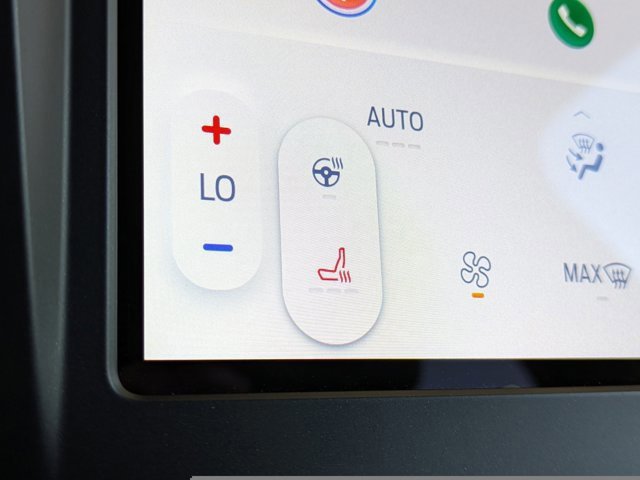 Certified 2024 Ford Edge Titanium image 29