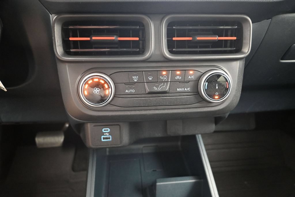 Certified 2022 Ford Maverick XLT FWD image 17
