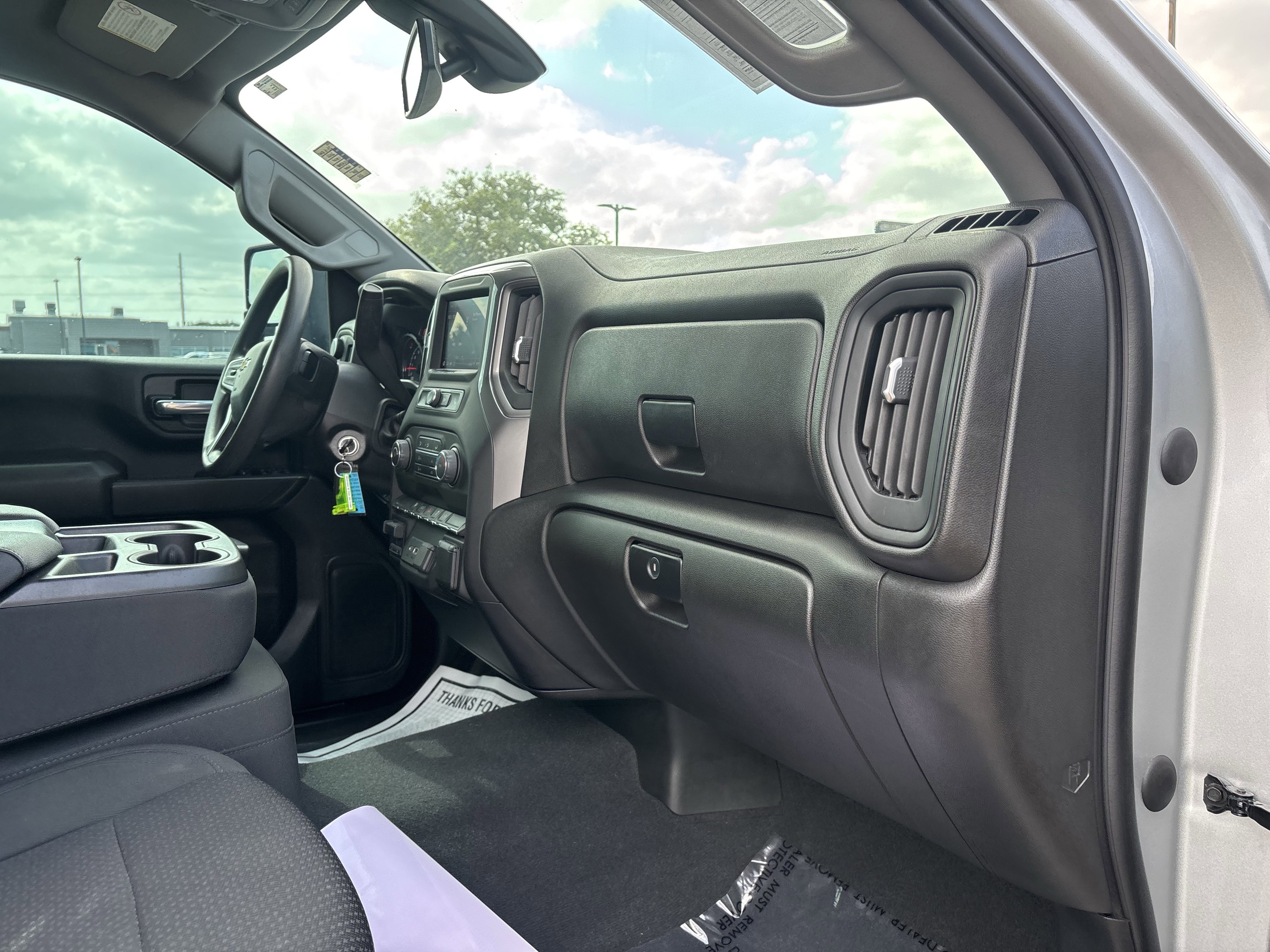 Used 2022 Chevrolet Silverado 2500 Custom w/ Custom Value Package image 23