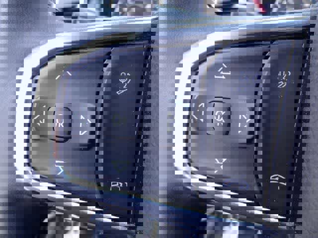 Used 2025 RAM 1500 Laramie image 17