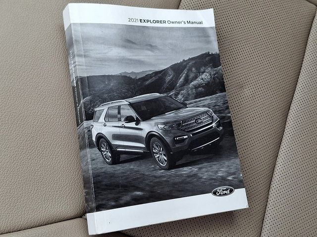 Certified 2021 Ford Explorer Limited w/ Equipment Group 301A AWD/4WD image 28