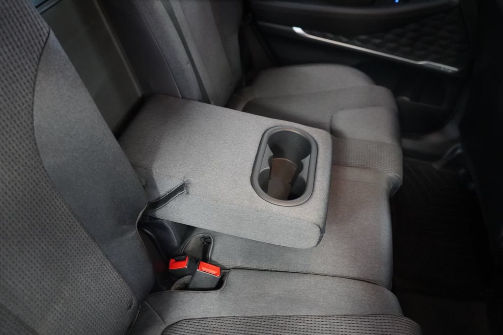 Used 2019 Hyundai Santa Fe SEL FWD image 25