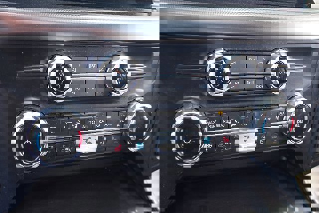 Certified 2024 Ford F150 Lariat w/ Equipment Group 502A High image 25